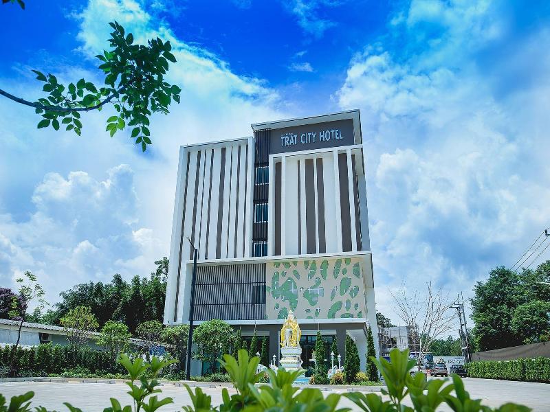Trat City Hotel exterior, 2-Star hotel in Trat