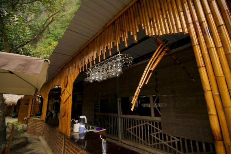 Serena riverside homestay - Trang An, Singapore