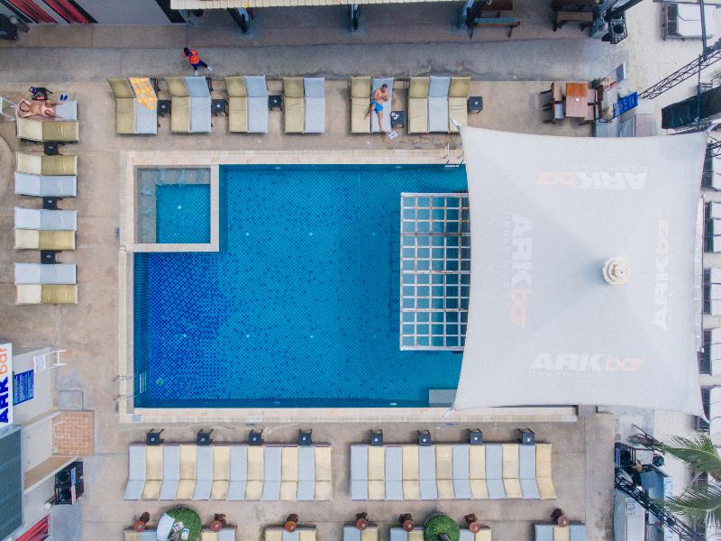 Ark Bar Beach Resort, Singapore