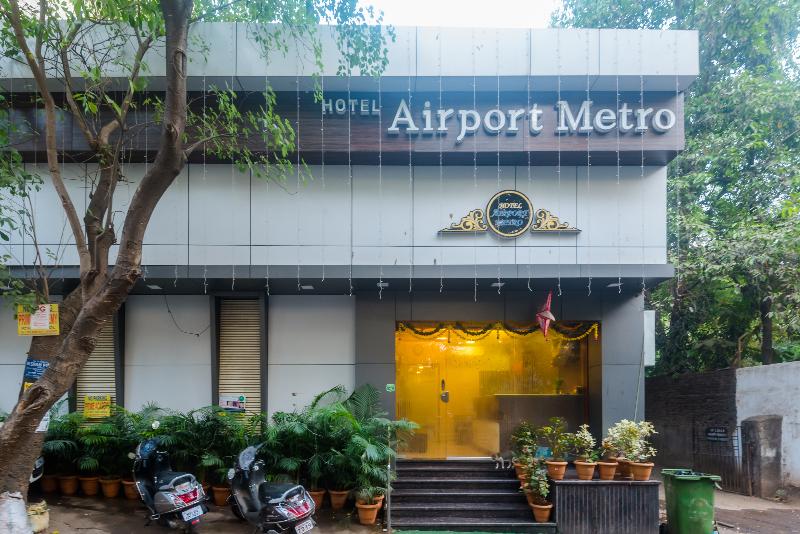 Hotel Airport Metro exterior, 3-Star hotel in Mumbai (and vicinity)