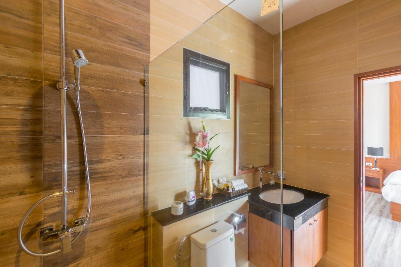 Photo of Rawayana West Villas & Kids Park, 4-star hotel in Nai Harn Beach