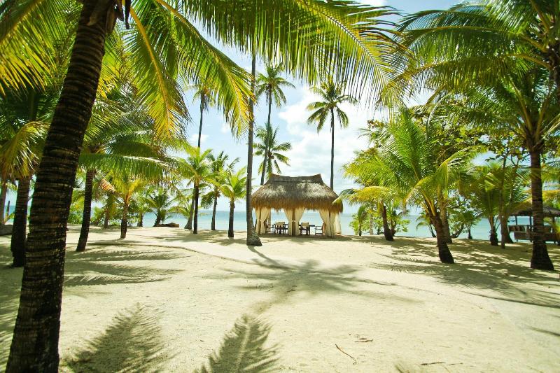 Coco Grove Beach Resort, 4-star hotel in Dumaguete (and vicinity)