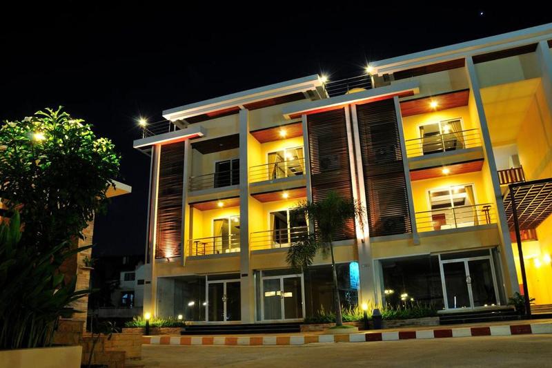 Photo of Modern Resort, 3-star hotel in Phichit