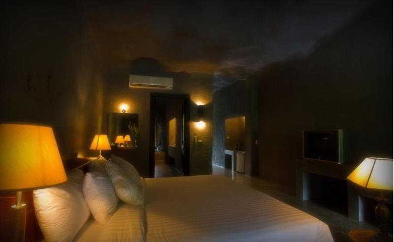 Photo of Avatarn Miracles Hotel, Uthai Thani, 4-star hotel in Ban Rai