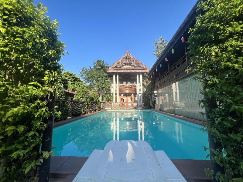 Phathai, Singapore