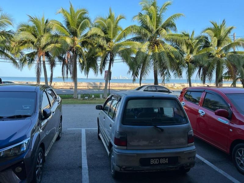 Photo of PD Sea Front Hotel, 2-star hotel in Port Dickson