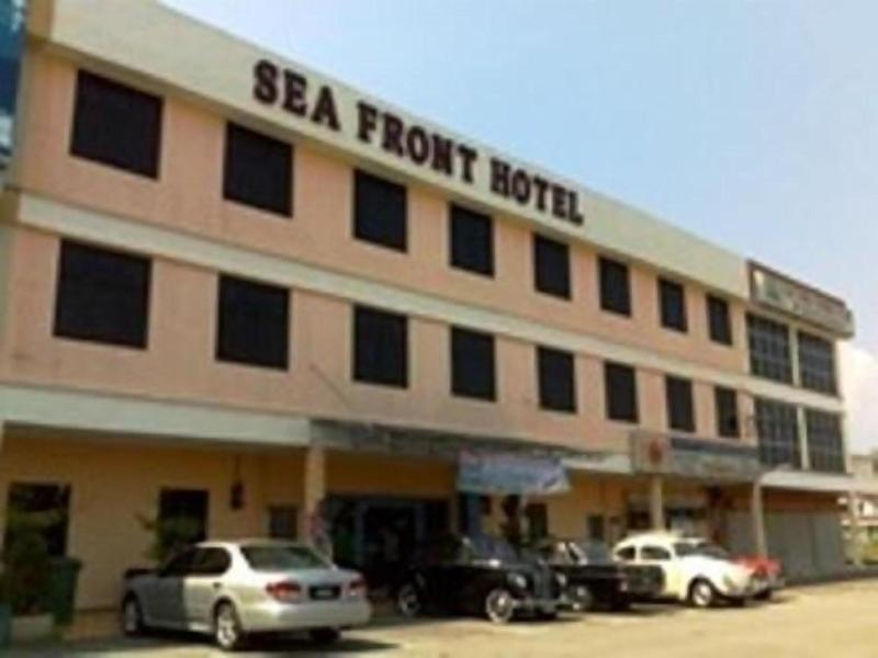 Photo of PD Sea Front Hotel, 2-star hotel in Port Dickson