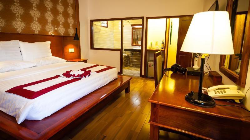Godiva Phu Quoc Hotel, Singapore