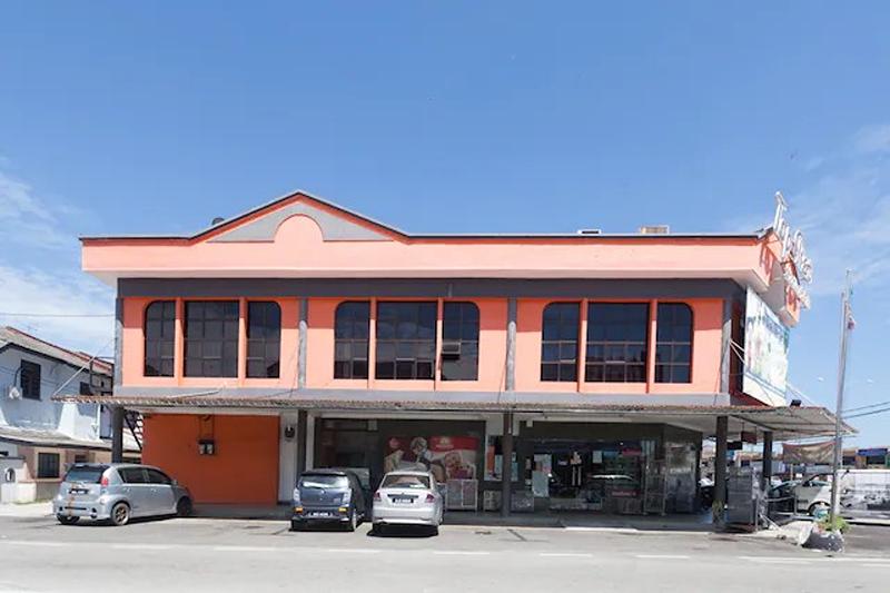 Photo of T P Hotel, 2-star hotel in Sitiawan