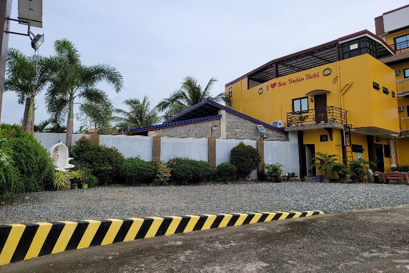 Photo of Sea Urchin Hotel near Hundred Islands, 1-star hotel in Alaminos