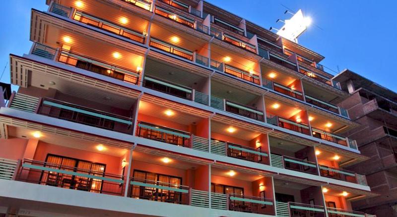 Pattaya Loft Hotel, Singapore