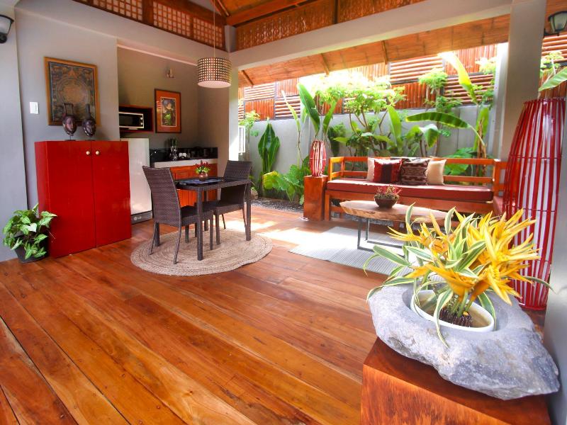 Photo of Balaibinda Lodge, 3-star hotel in Coron