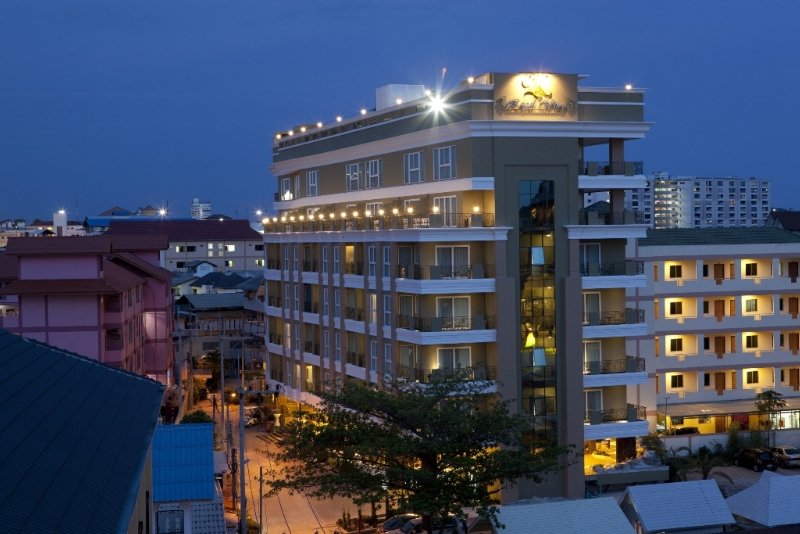 LK Royal Suite Pattaya, Singapore