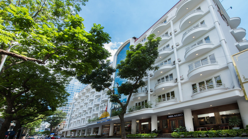 Thang Long Opera Hotel, Singapore
