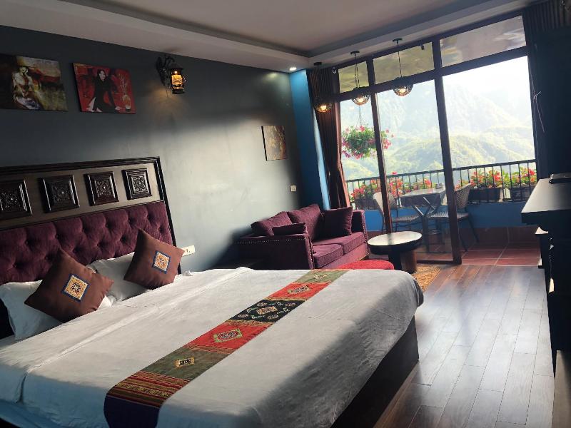 Sapa Hills Hotel, Singapore