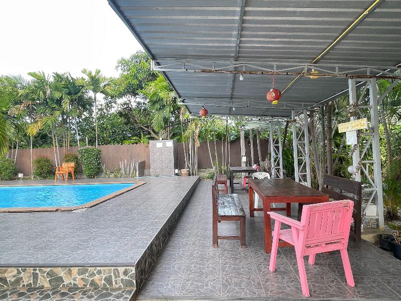 Photo of Oh Taley Resort, 2-star hotel in Rayong