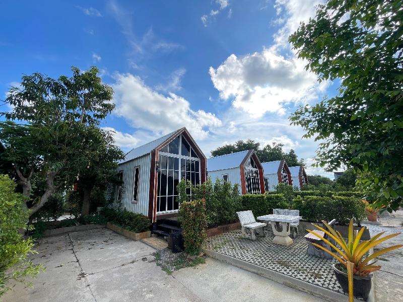 Photo of Oh Taley Resort, 2-star hotel in Rayong