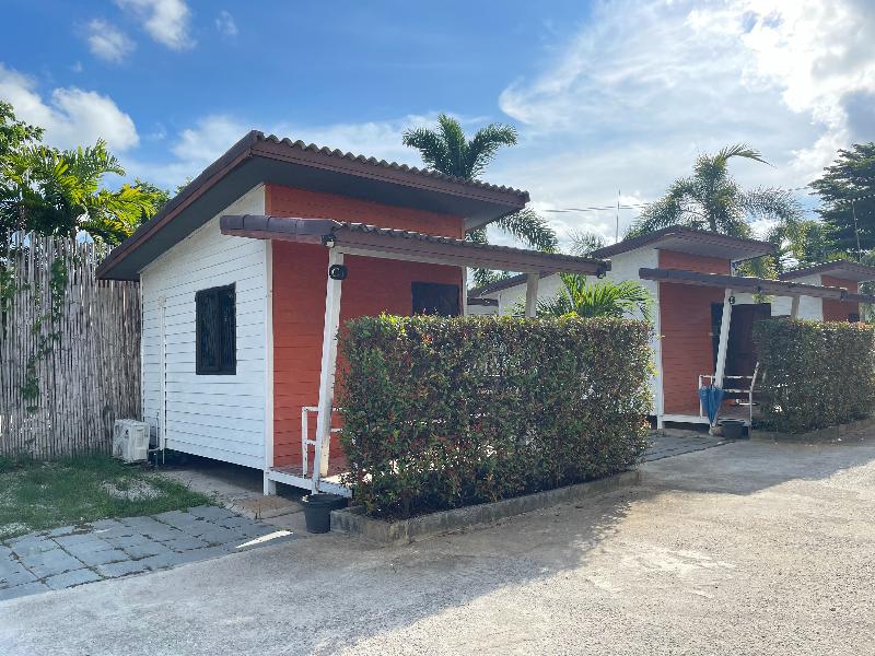 Photo of Oh Taley Resort, 2-star hotel in Rayong