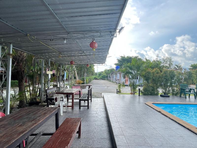 Photo of Oh Taley Resort, 2-star hotel in Rayong