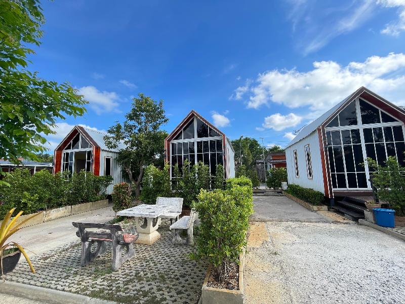 Photo of Oh Taley Resort, 2-star hotel in Rayong