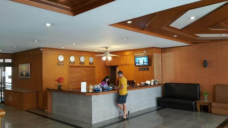 Dynasty Inn Pattaya, Singapore