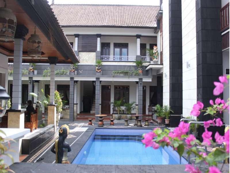 Dancenter New Asta Graha Homestay, Singapore