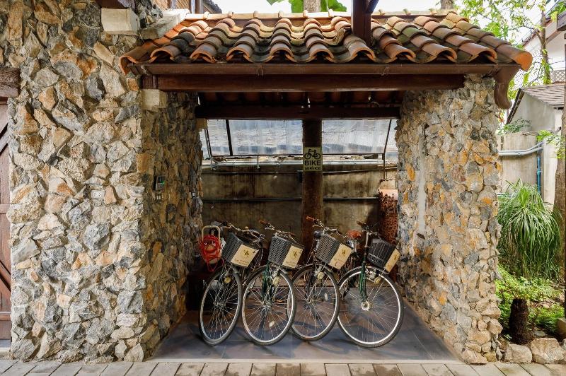 Photo of Le Charcoa Hotel, 3-star hotel in Chiang Mai