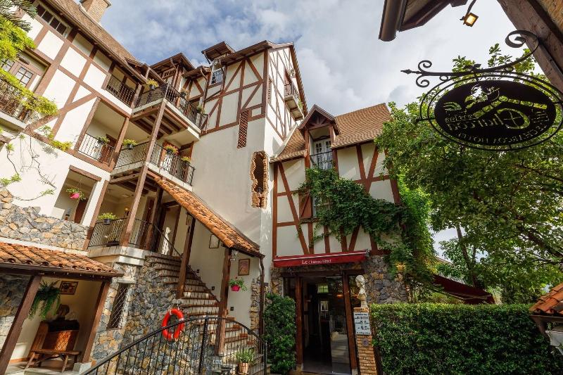 Photo of Le Charcoa Hotel, 3-star hotel in Chiang Mai