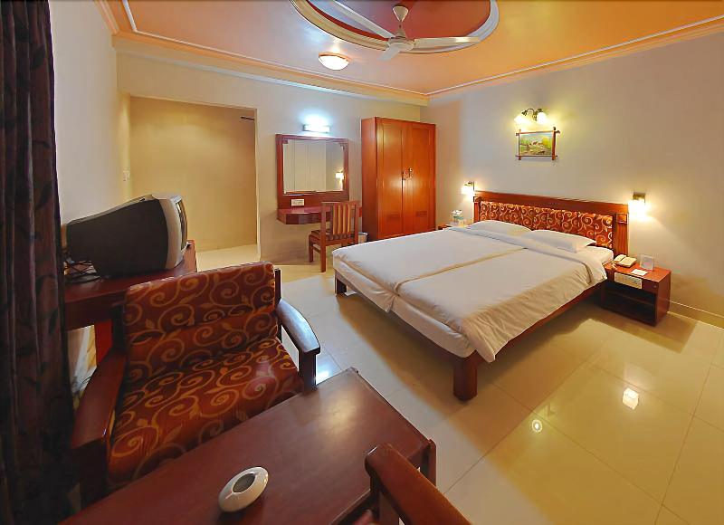 Photo of Hotel Gnanam, 3-star hotel in Thanjavur (and vicinity)