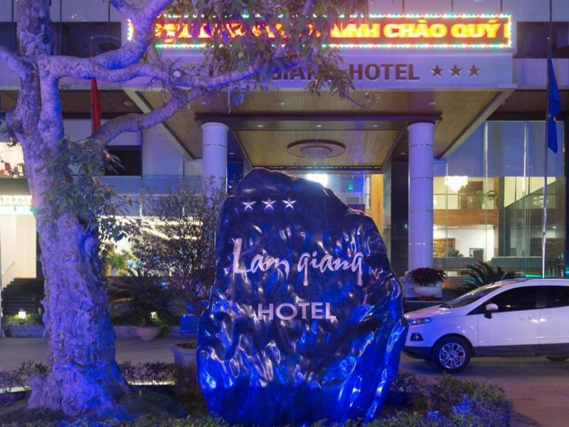 Lam Giang Hotel, Singapore