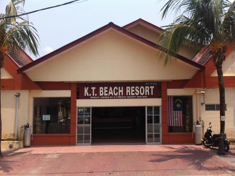 KT Beach Resort exterior, 2-Star hotel in Kuala Terengganu