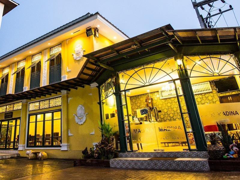 Photo of Madina Hotel, 3-star hotel in Rayong