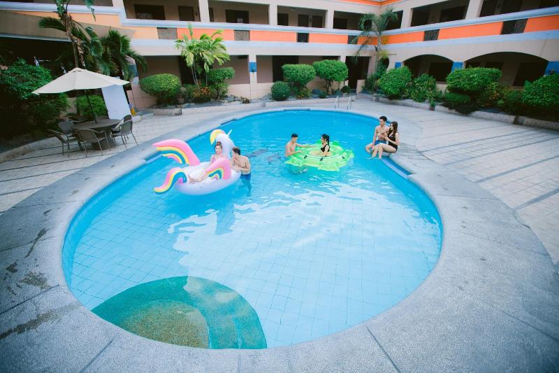 Photo of La Maja Rica Hotel, 3-star hotel in Tarlac