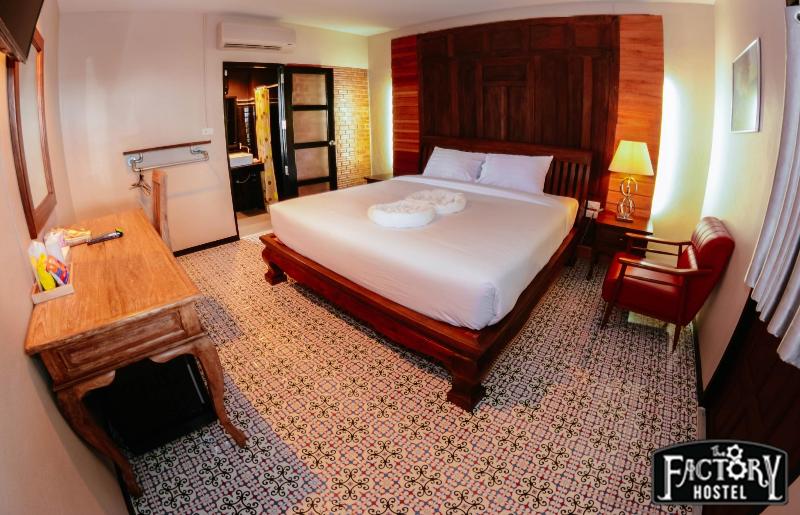 Photo of The 8 Factory Hotel Phitsanulok, 3-star hotel in Phitsanulok