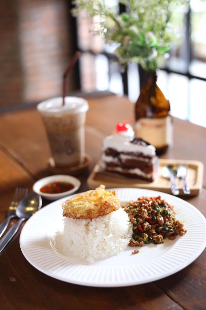 Photo of The 8 Factory Hotel Phitsanulok, 3-star hotel in Phitsanulok