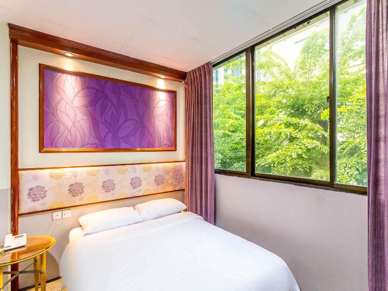 Hotel 165, Singapore