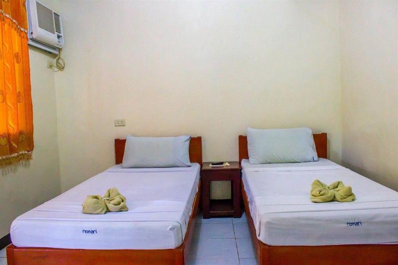 Pems Pension and Restaurant exterior, 2-Star hotel in Palawan (province)