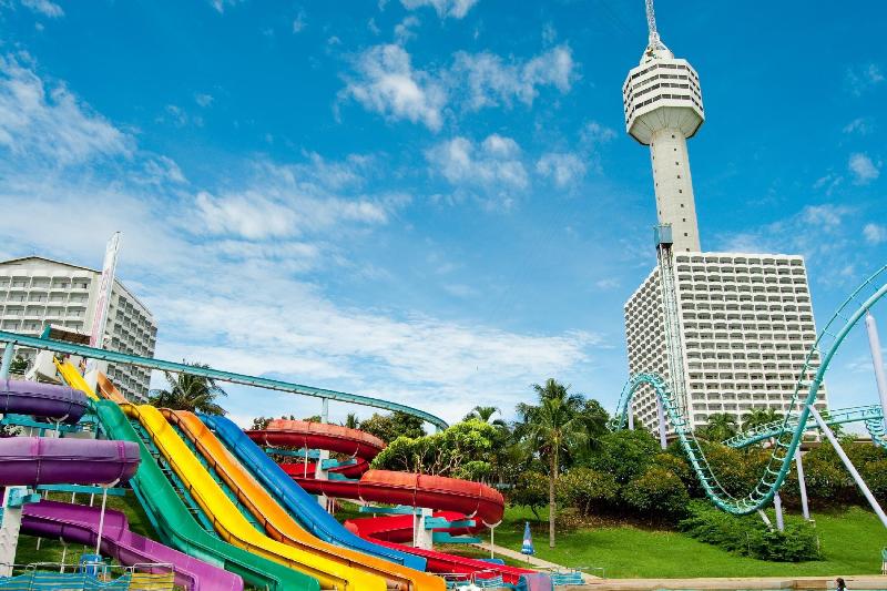 Pattaya Park Beach Resort, Singapore
