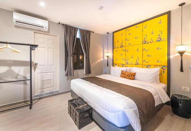 Photo of Rueangrat Hotel, 2-star hotel in Ranong