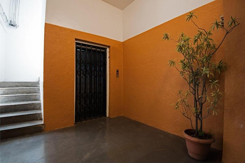 Photo of HMR Royal Inn, 3-star hotel in Pune District