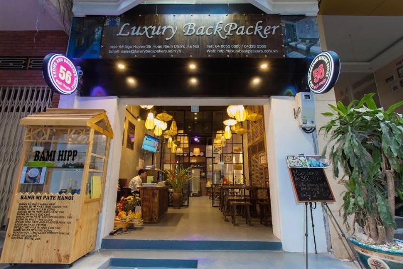Luxury Backpackers, Singapore