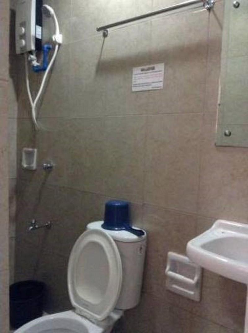 Photo of UKL Ever Resort Hotel, 2-star hotel in Laoag