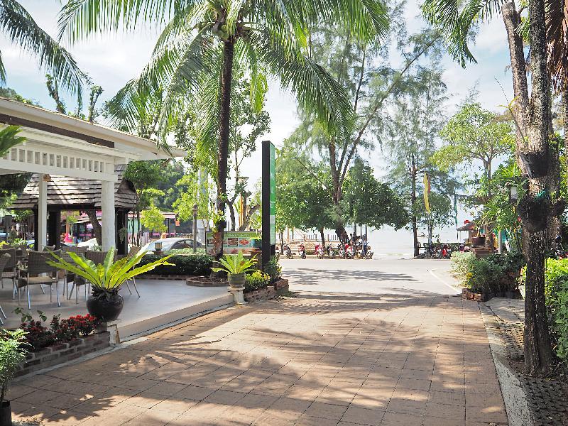 Aonang Buri Resort, Singapore