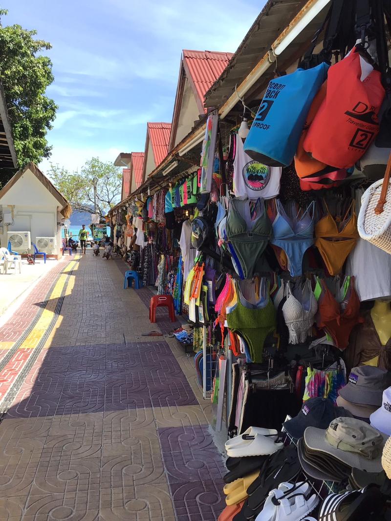 Photo of Phi Phi Andaman Legacy Resort, 3-star hotel in Ko Phi Phi