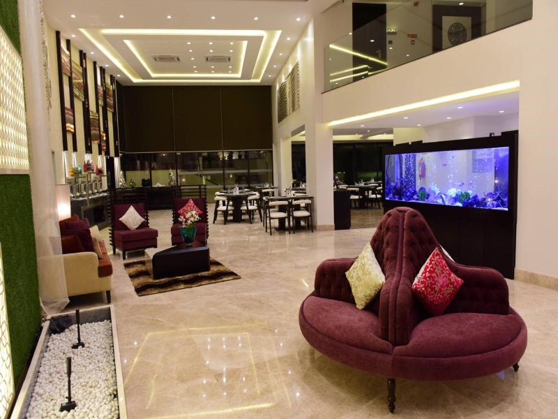 Photo of The Flora Grand, 3-star hotel in Vasco da Gama