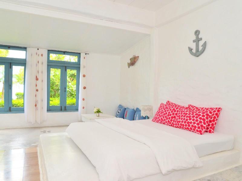 Photo of Hua Plee Lazy Beach, 3-star hotel in Hua Hin (and vicinity)