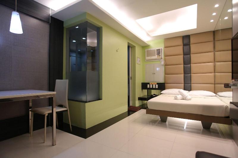 Photo of One Serenata Hotel Bacoor, 3-star hotel in Bacoor City