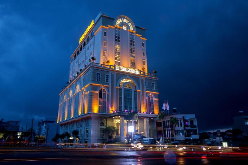 Khánh Linh Hotel, Singapore