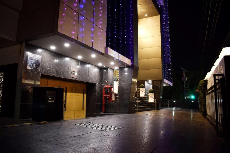 Photo of Hotel Royal Cliff, 4-star hotel in Kanpur