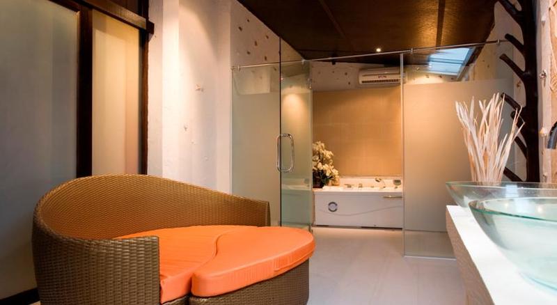 Photo of Dhevan Dara Resort & Spa, 5-star hotel in Hua Hin (and vicinity)